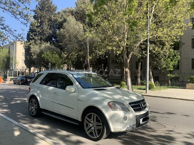 Mercedes ML 63 AMG 2009, 205,000 km - 6.2 л - Bakı