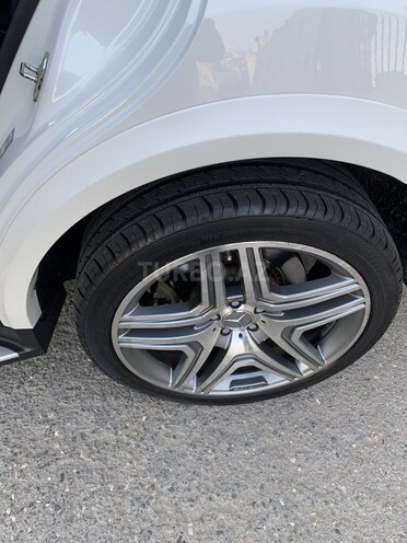 Mercedes ML 63 AMG 2009, 205,000 km - 6.2 л - Bakı
