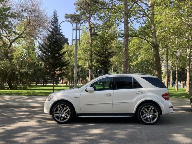 Mercedes ML 63 AMG 2009, 205,000 km - 6.2 л - Bakı