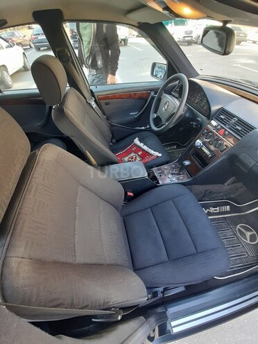 Mercedes C 180 2000, 261,000 km - 1.8 l - Bakı