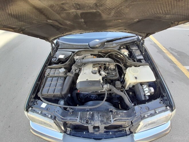 Mercedes C 180 2000, 261,000 km - 1.8 l - Bakı