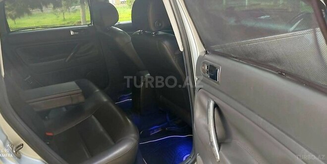 Volkswagen Passat 2004, 274,000 km - 1.8 l - Bakı