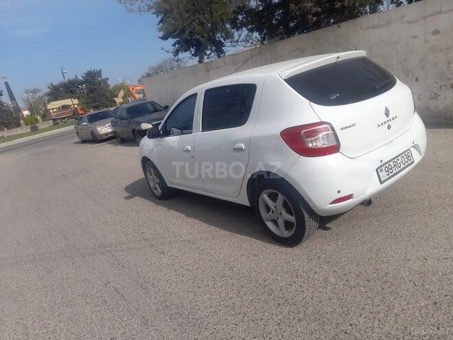 Renault Sandero 2014, 280,000 km - 1.6 l - Quba
