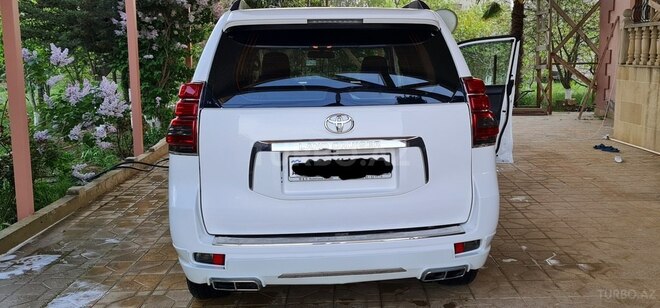 Toyota Prado 2011, 270,000 km - 3.0 l - Bakı