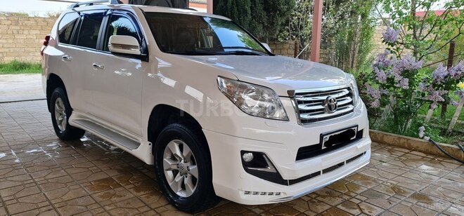Toyota Prado 2011, 270,000 km - 3.0 l - Bakı