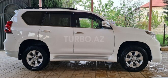 Toyota Prado 2011, 270,000 km - 3.0 l - Bakı