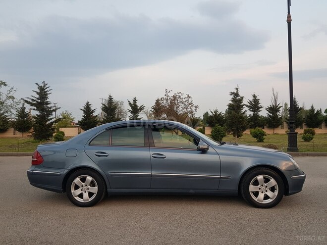 Mercedes E 220 2002, 220,000 km - 2.2 l - Xaçmaz