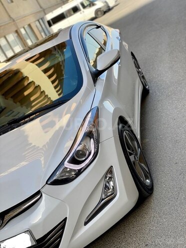 Hyundai Elantra 2015, 124,000 km - 1.8 л - Bakı