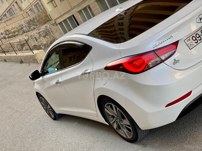 Hyundai Elantra 2015, 124,000 km - 1.8 л - Bakı