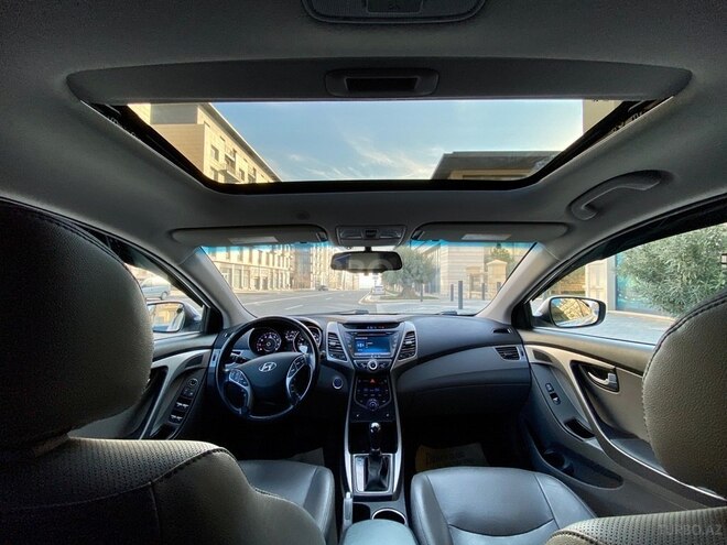 Hyundai Elantra 2015, 124,000 km - 1.8 л - Bakı