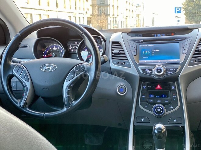 Hyundai Elantra 2015, 124,000 km - 1.8 л - Bakı