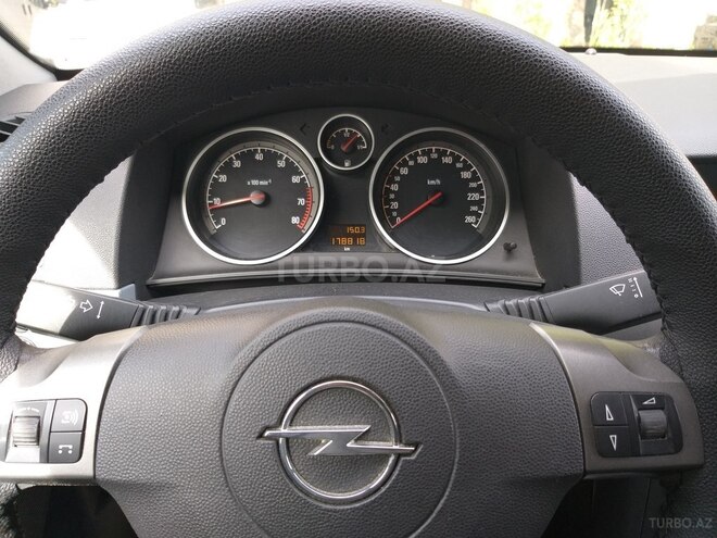 Opel Astra 2005, 179,000 km - 1.4 л - Bakı