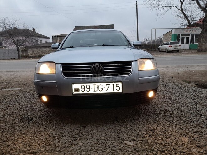 Volkswagen Passat 2003, 10,200 km - 2.0 l - Xaçmaz