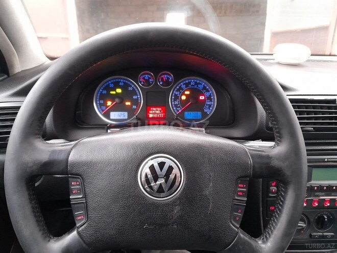 Volkswagen Passat 2003, 10,200 km - 2.0 l - Xaçmaz