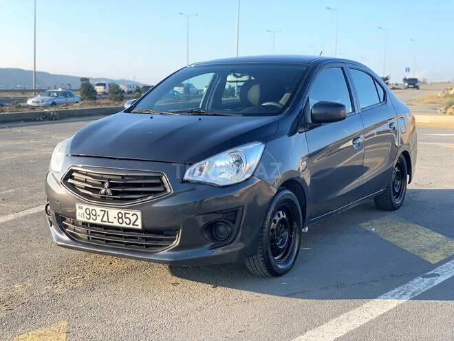 Mitsubishi Attrage 2014, 200,000 km - 1.2 l - Bakı