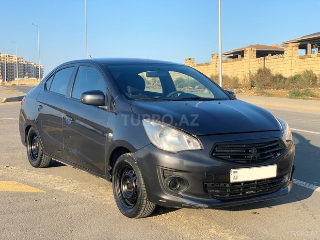 Mitsubishi Attrage 2014, 200,000 km - 1.2 l - Bakı