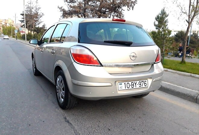 Opel Astra 2006, 193,316 km - 1.3 l - Bakı