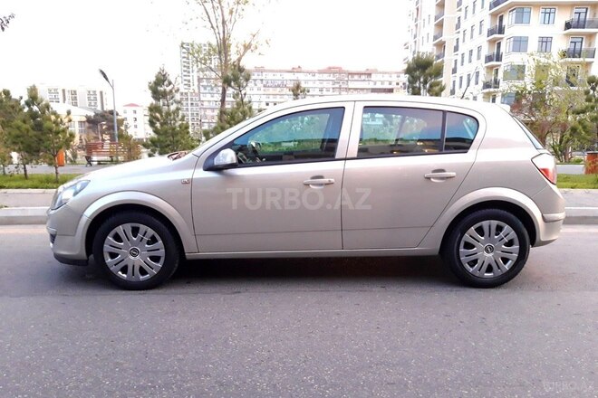 Opel Astra 2006, 193,316 km - 1.3 l - Bakı