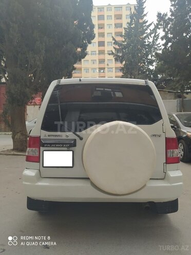 Mitsubishi Pajero io 1999, 321,456 km - 2.0 l - Bakı