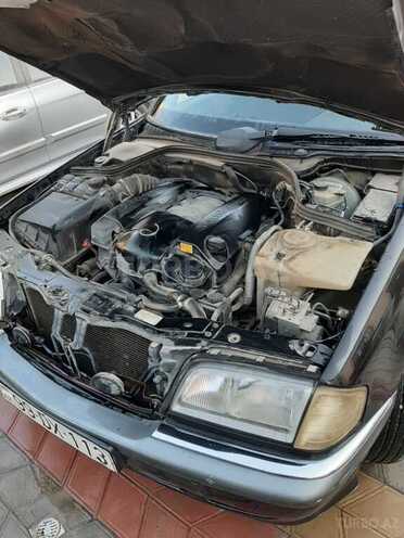 Mercedes C 240 2000, 300,000 km - 2.4 l - Bakı