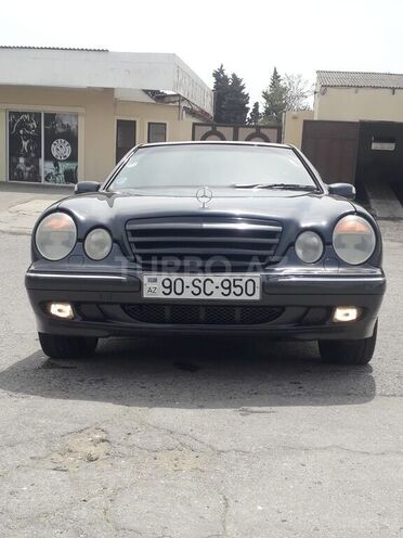 Mercedes E 220 2000, 193,000 km - 2.2 l - Bakı