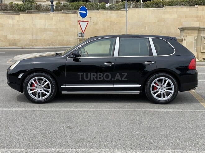 Porsche Cayenne Turbo 2004, 132,000 km - 4.5 l - Bakı