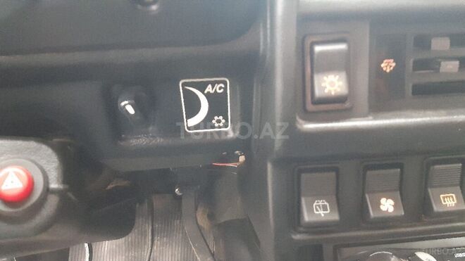 LADA (VAZ) Niva 2015, 79,000 km - 1.7 л - Qazax