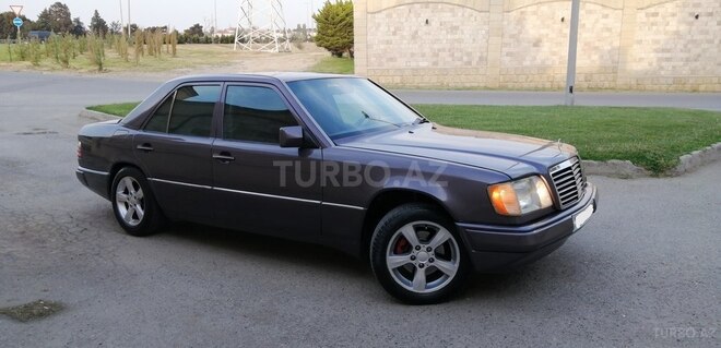 Mercedes E 230 1992, 287,000 km - 2.3 л - Bakı