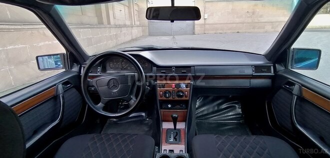 Mercedes E 230 1992, 287,000 km - 2.3 л - Bakı