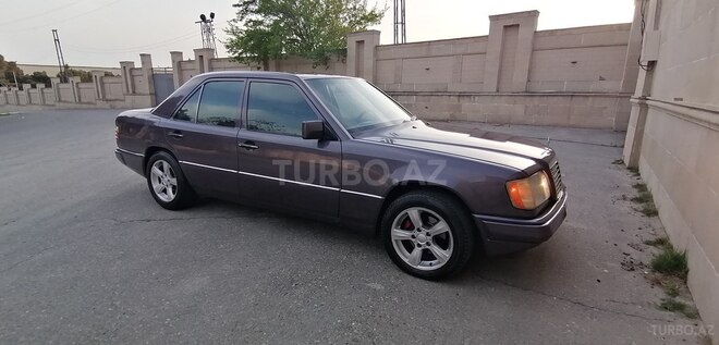 Mercedes E 230 1992, 287,000 km - 2.3 л - Bakı