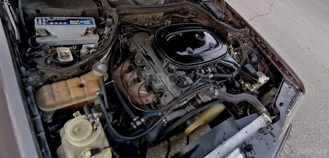 Mercedes E 230 1992, 287,000 km - 2.3 л - Bakı