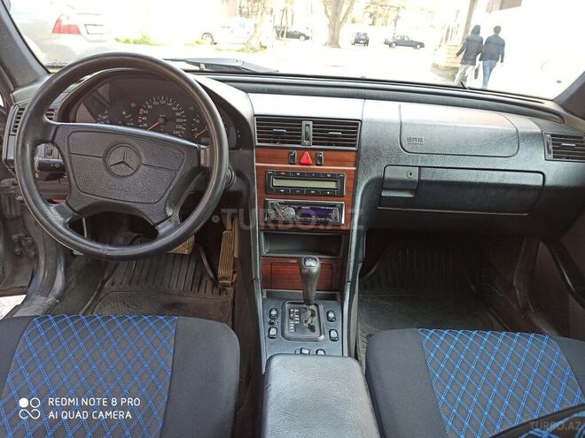 Mercedes C 200 1997, 330,000 km - 2.0 л - Bakı