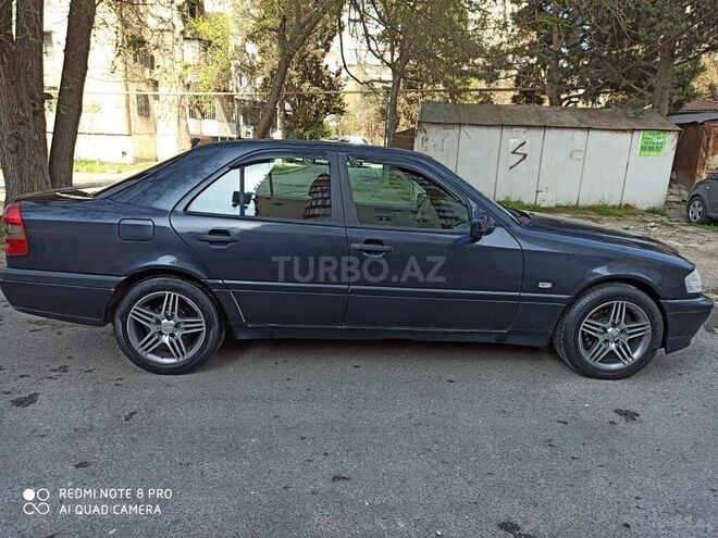 Mercedes C 200 1997, 330,000 km - 2.0 л - Bakı