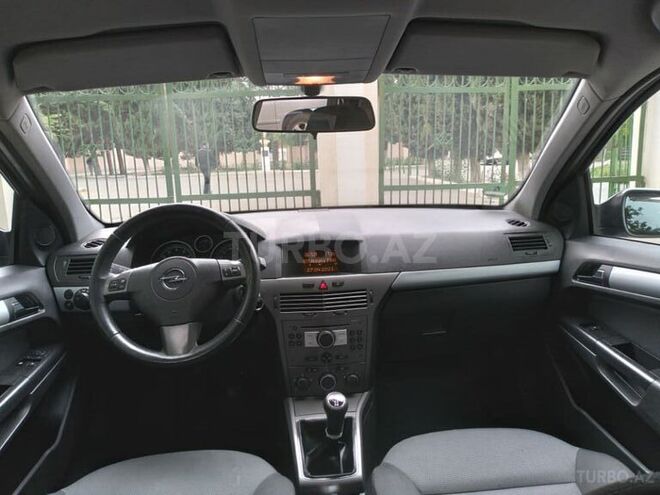 Opel Astra 2006, 180,000 km - 1.4 l - Mingəçevir