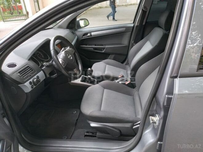 Opel Astra 2006, 180,000 km - 1.4 l - Mingəçevir