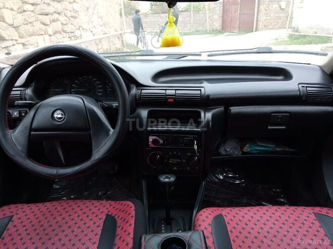 Opel Astra 1994, 420,735 km - 1.6 l - Bakı
