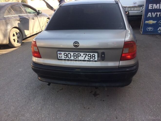 Opel Astra 1994, 420,735 km - 1.6 l - Bakı