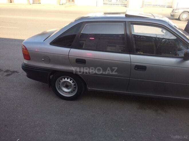 Opel Astra 1994, 420,735 km - 1.6 l - Bakı