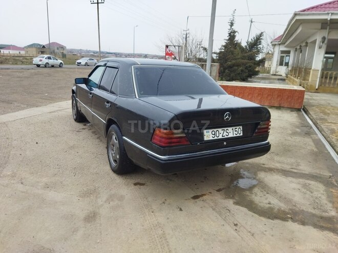 Mercedes E 230 1992, 245,478 km - 2.3 л - Bakı