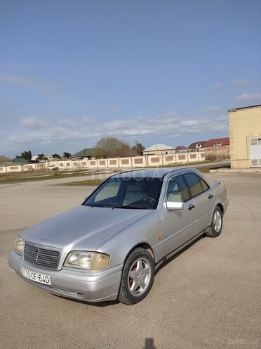 Mercedes C 180 1993, 300,000 km - 1.8 l - Neftçala