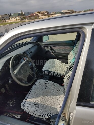 Mercedes C 180 1993, 300,000 km - 1.8 l - Neftçala