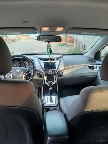 Hyundai Elantra 2011, 135,666 km - 1.8 l - Masallı