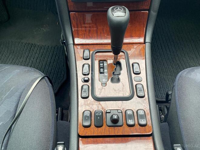 Mercedes E 240 2000, 205,000 km - 2.6 l - Bakı