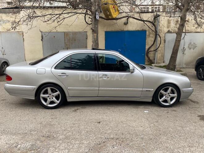 Mercedes E 240 2000, 205,000 km - 2.6 l - Bakı