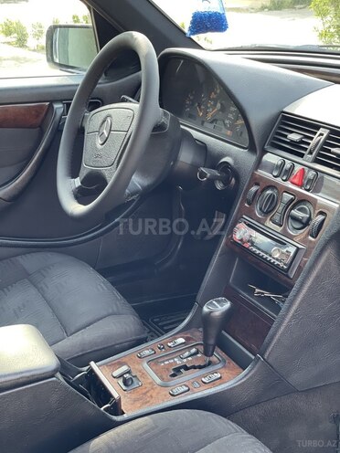 Mercedes C 200 1999, 305,000 km - 2.0 l - Bakı