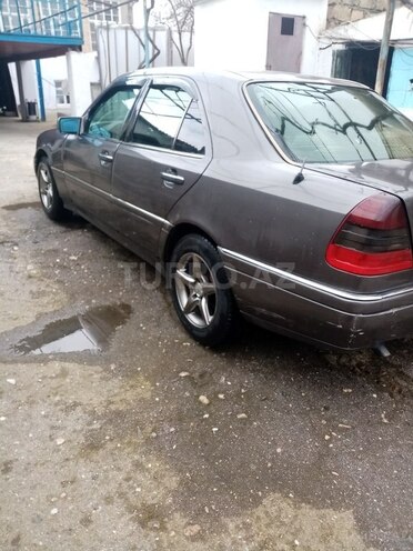 Mercedes C 200 1995, 680,000 km - 2.0 l - Bakı