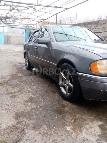 Mercedes C 200 1995, 680,000 km - 2.0 l - Bakı