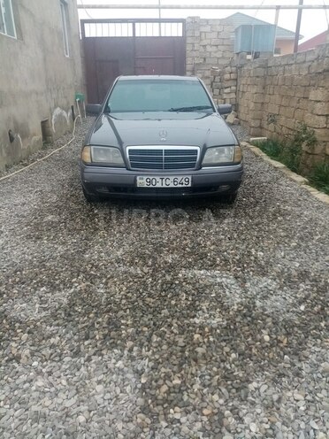 Mercedes C 200 1995, 680,000 km - 2.0 l - Bakı