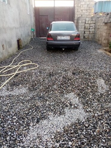 Mercedes C 200 1995, 680,000 km - 2.0 l - Bakı