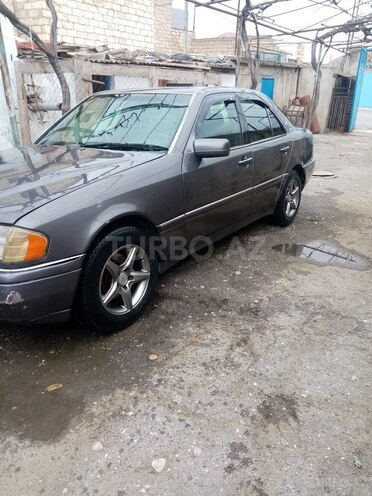 Mercedes C 200 1995, 680,000 km - 2.0 l - Bakı